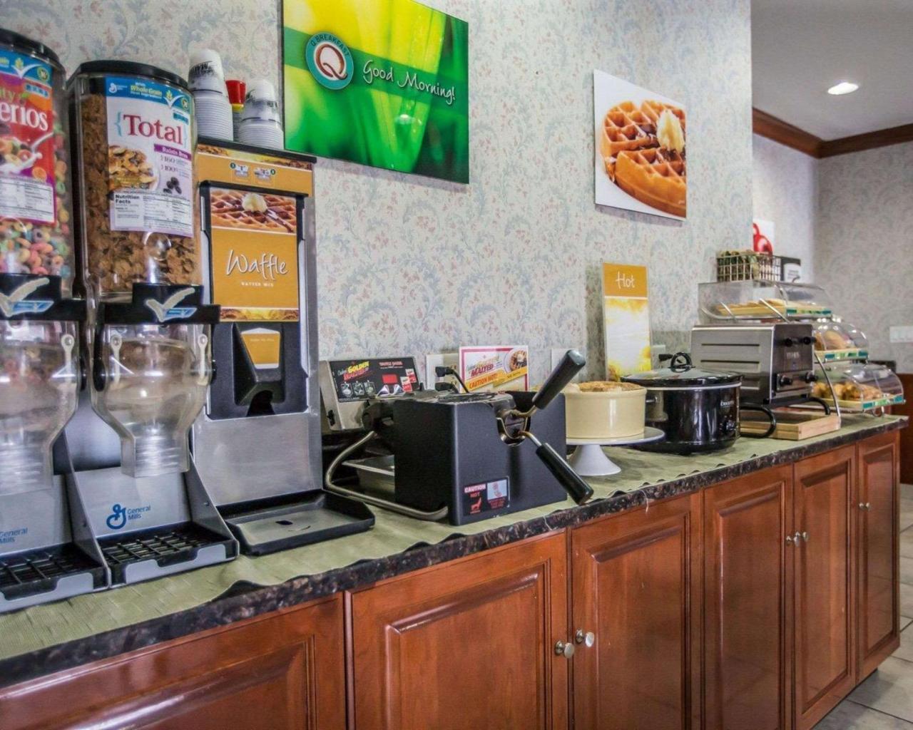 Quality Inn Peru Near Starved Rock State Park Екстер'єр фото